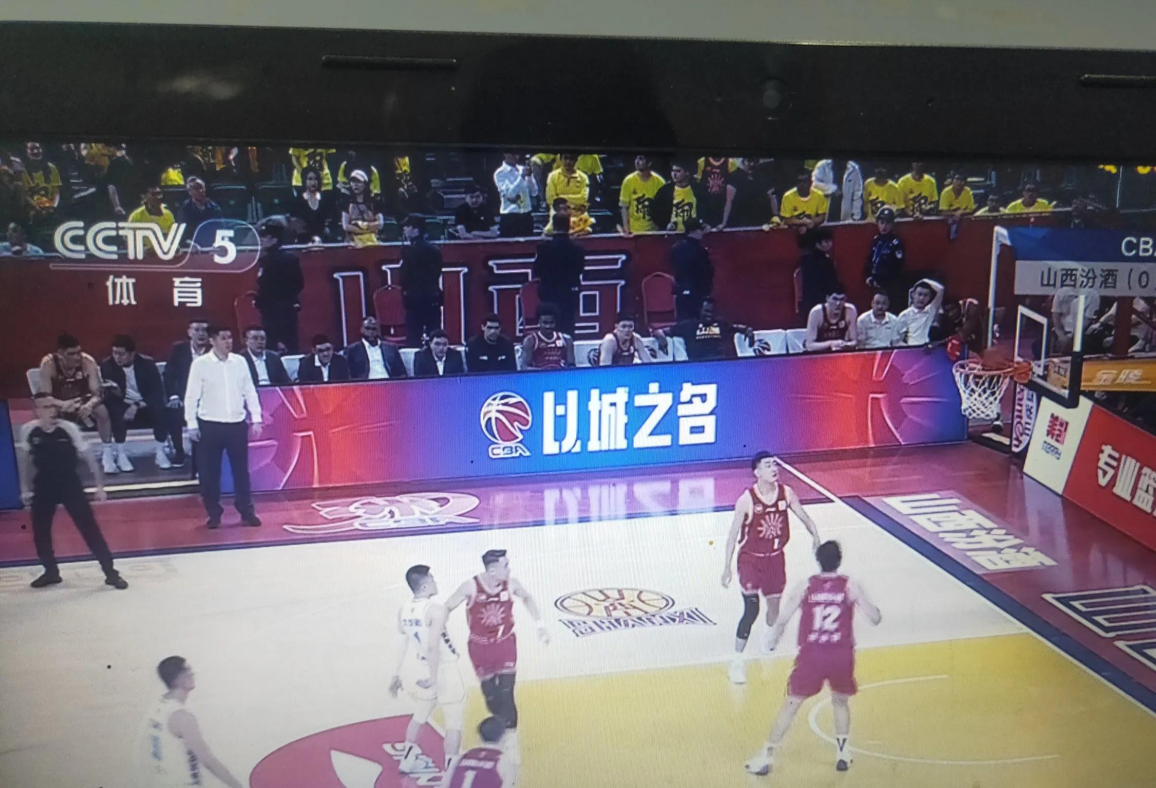 皇家社会发布备战花絮，窗口期门线救险，CBA季后赛任务艰巨，团队化学反应显著