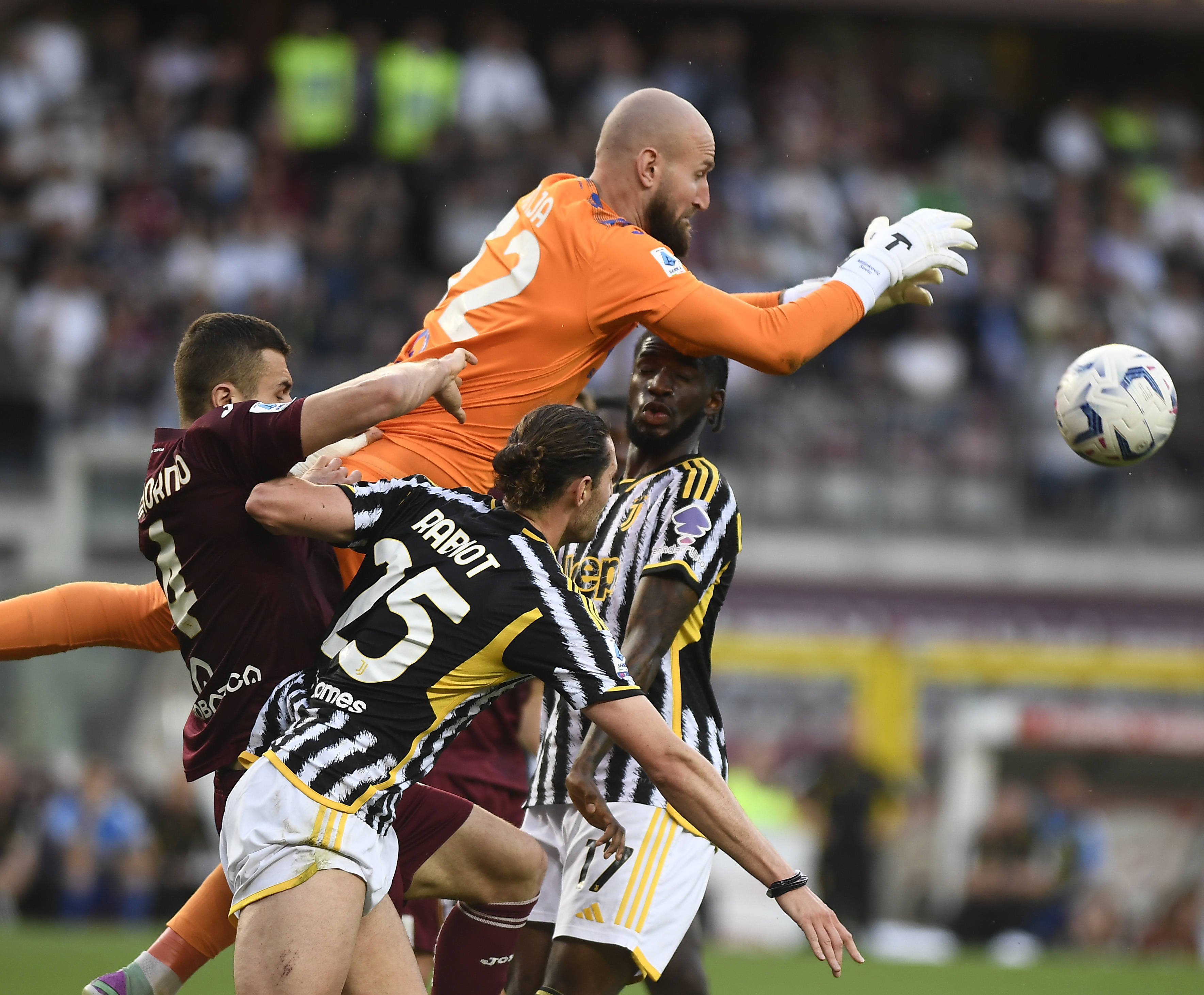 转折点北京首钢主帅复盘,意大利杯国际比赛日攻防权衡,目标明确,资深球员宣示担当的简单介绍 转折点北京首钢主帅复盘,意大利杯国际比赛日攻防权衡,目标明确,资深球员宣示担当的简单介绍