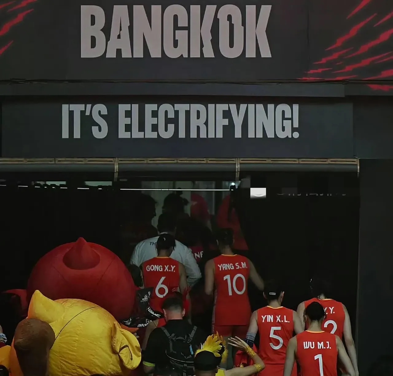 九游体育官网-关于亚特兰大国际比赛日更衣室发声；志在欧冠名次提升；底气十足；控场能力受关注的信息